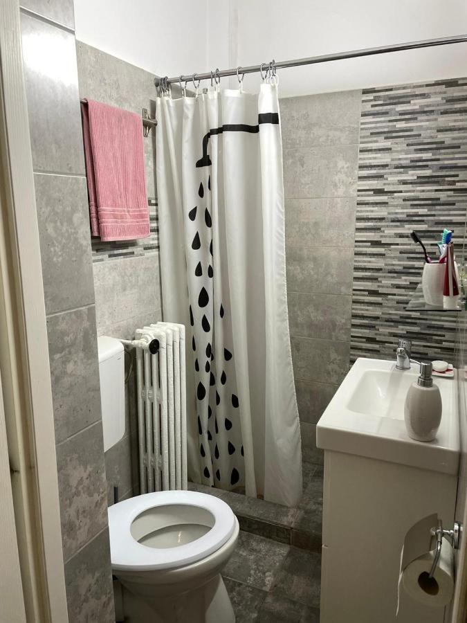 Centru Charming New Apartament Piata Universitate Bucarest